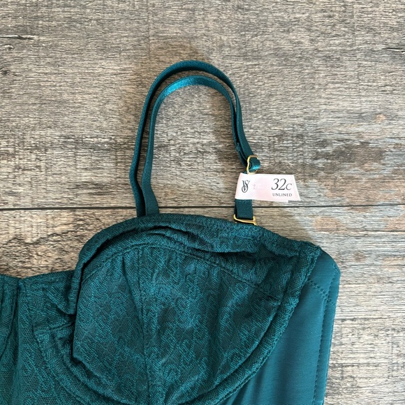 • NWT! [Victoria’s Secret] Boustier • - Picture 2 of 11